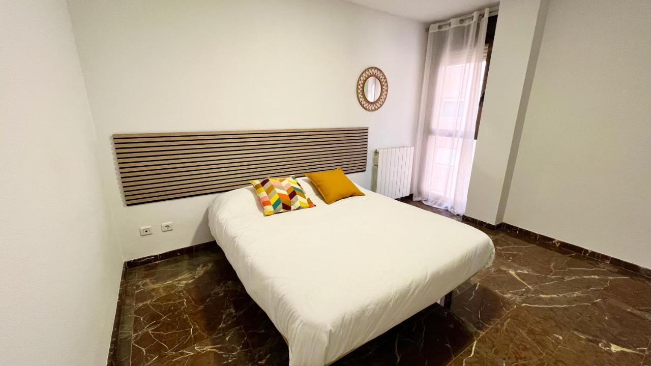 Apartamentos Zaragoza 3000 エクステリア 写真