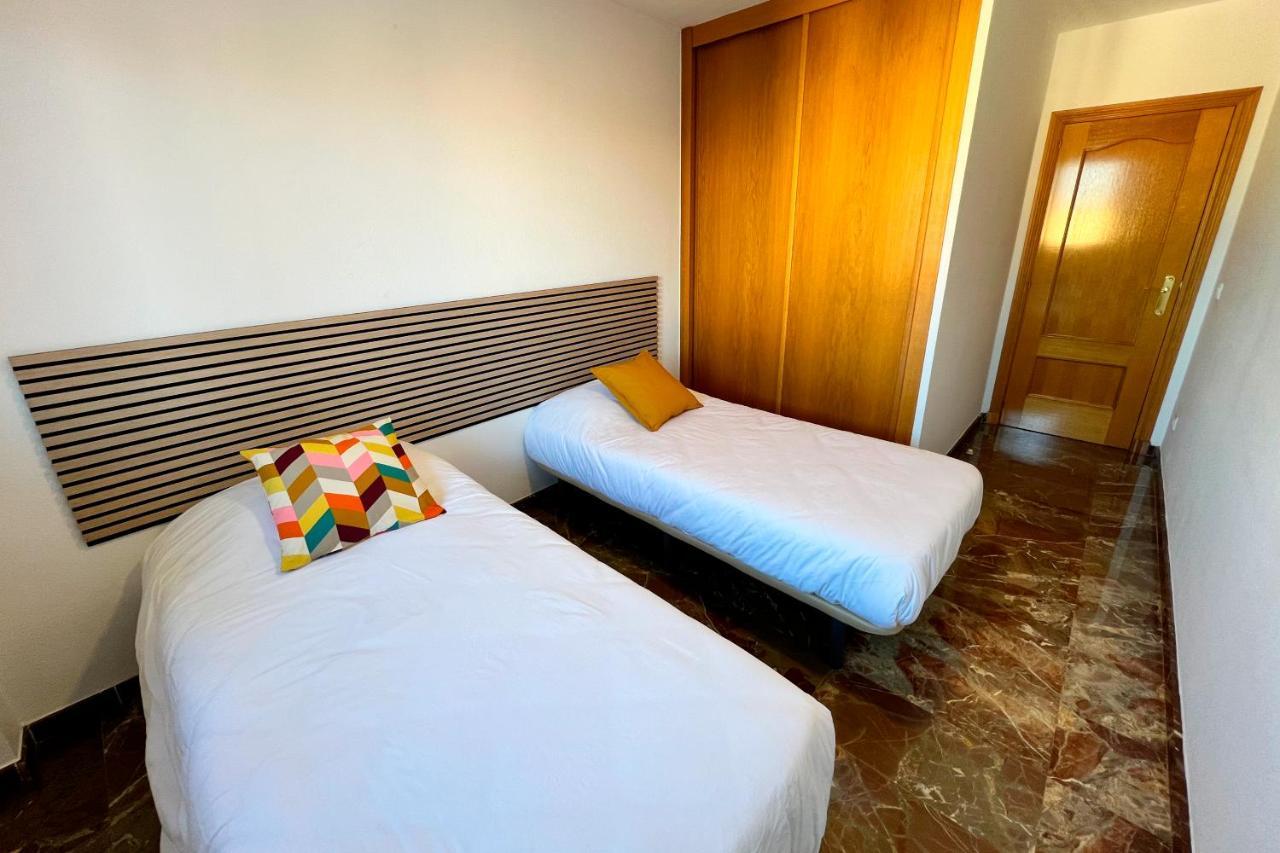 Apartamentos Zaragoza 3000 エクステリア 写真